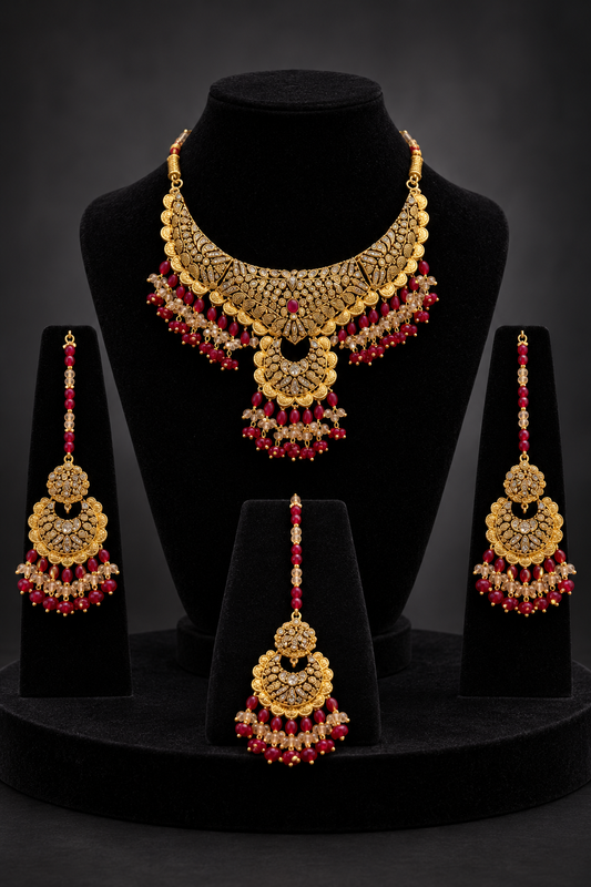 JW900 – Gold-Plated Jewellery Set with Red Bead Detailing