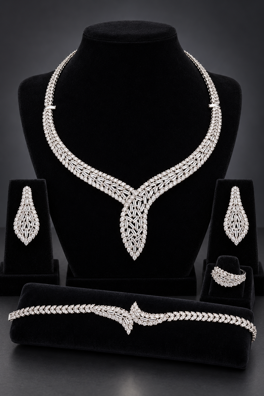 JW345 – Silver-Tone Teardrop Jewellery Set